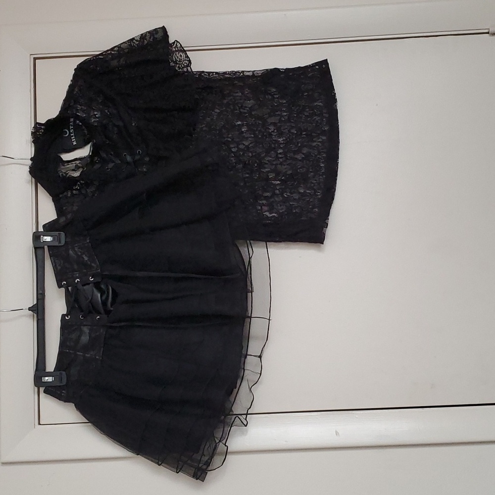 Hot Topic's Black Faux Leather & Lace Tutu - Picture 10 of 14